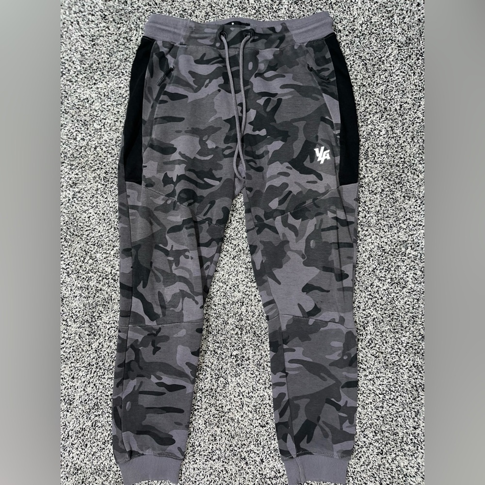 Young la camo sweats